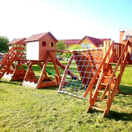 Bed and breakfast Osrodek Wczasowo-kolonijny Bazylak 3*