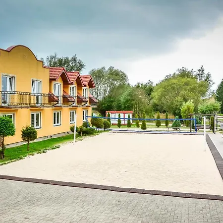 Osrodek Wczasowo-kolonijny Bazylak Bed and breakfast Rewal